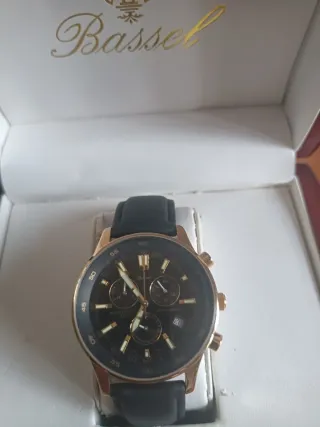 Reloj Bassel Negro y Dorado