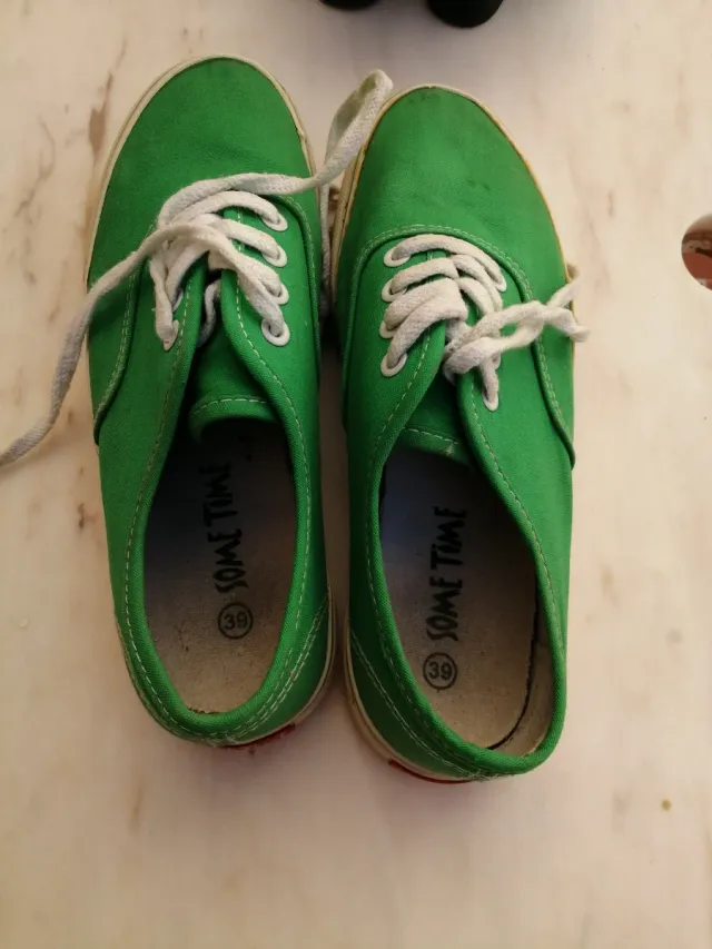 Zapatillas lona verdes talla 39