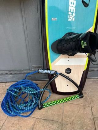 Tabla Wakeboard Jobe con Chaleco y Cuerda