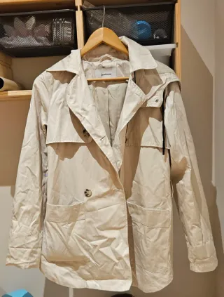 Gabardina Stradivarius Beige Talla M