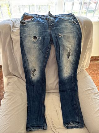 Vaqueros Zara Man – Denim Collection, talla M.