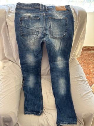 Vaqueros Zara Man – Denim Collection, talla M.