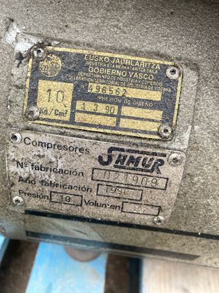 Compresor Uniair 25L Trifásico