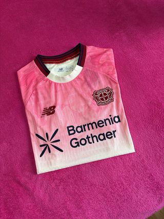 Camiseta Bayern Leverkuse New Balance Talla L