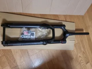 RockShox Zeb Select RC 29 150 mm Boost 15x110mm