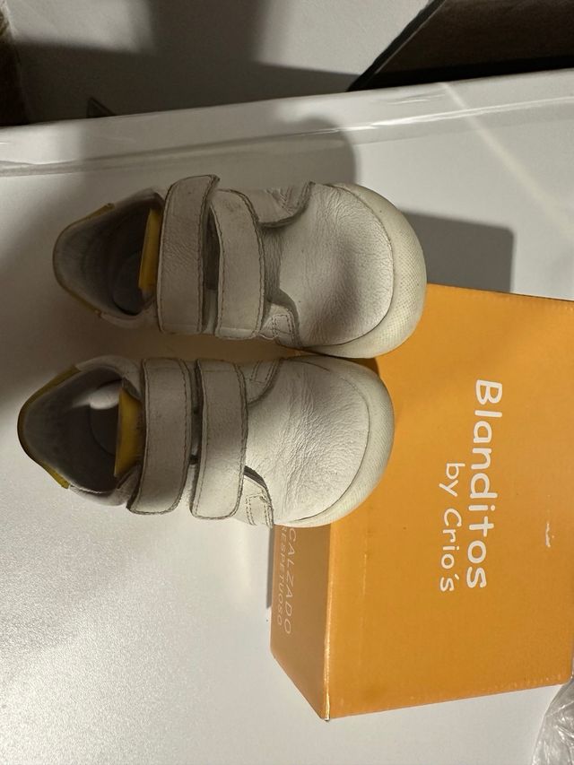 Zapatillas blanditas niño/a talla 20