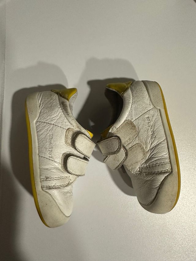 Zapatillas blanditas niño/a talla 20