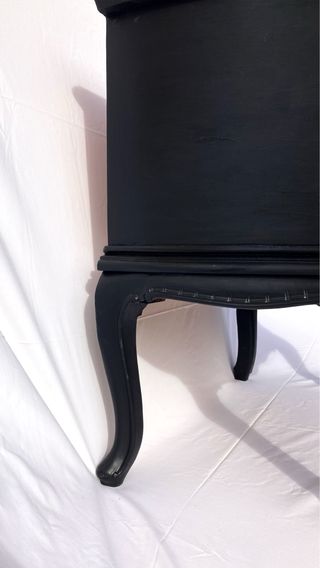 Comodino noce stile Chippendale