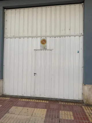 Puerta de Almacén/Garaje Blanca