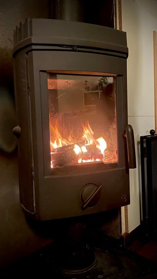 Chimenea - Estufa de leña hierro fundido