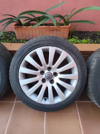 Llantas y neumáticos Opel Insignia 245 45 18 100w