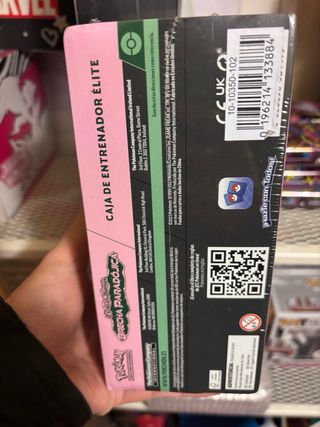 Caja Entrenador Élite Brecha Paradójica Pokémon