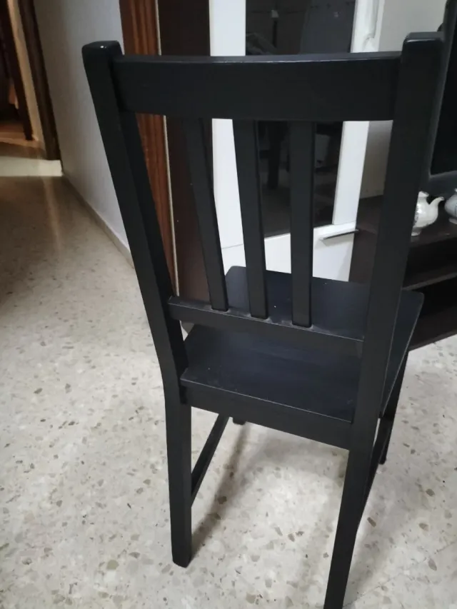 Mesa comedor extensible Ikea + 2 sillas