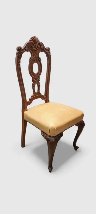 Silla madera tallada vintage cuero