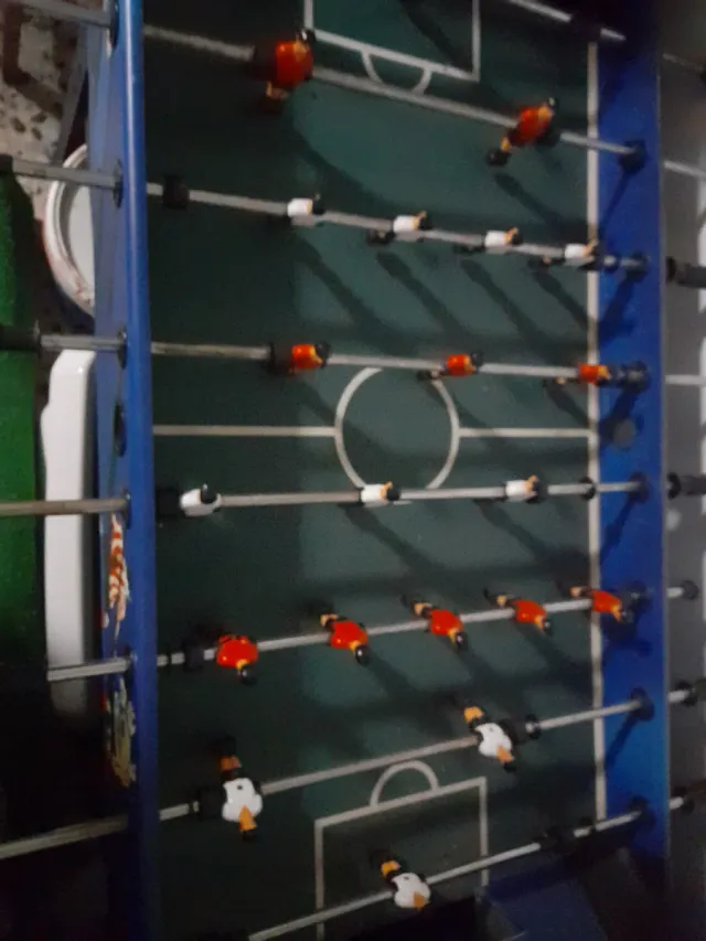 Futbolín de madera