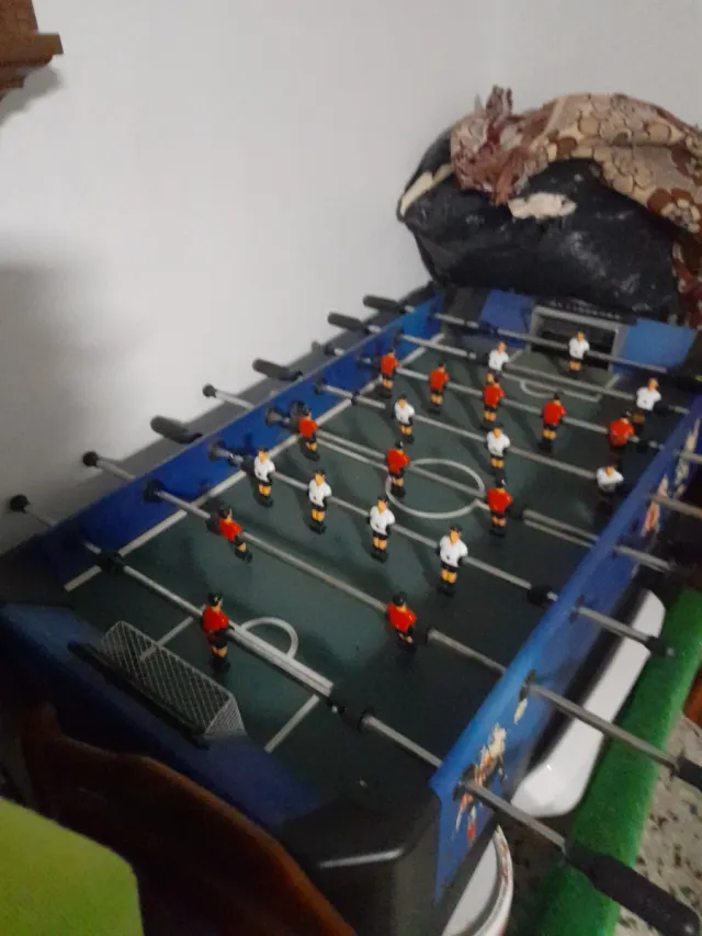 Futbolín de madera