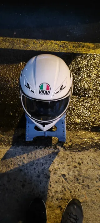 Casco de moto blanco poco uso