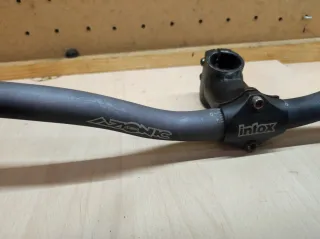 Combo Manillar y potencia