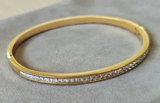 Brazalete Pulsera dorada con brillantes