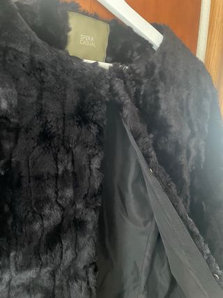 Abrigo Sfera Negro Pelo