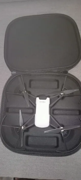 Dron DJI Tello
