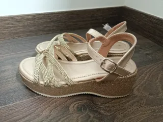 Sandalias doradas plataforma T36