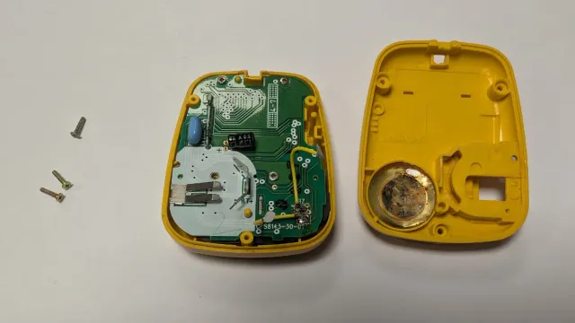 Tamagotchi Pocket Pikachu Nintendo