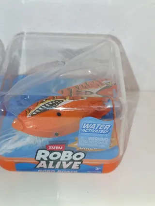 2 Barcos Robo Alive Zuru (Azul y Naranja)