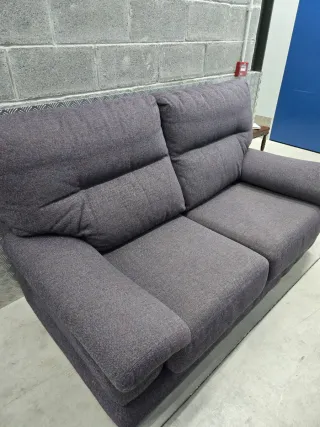 Sofá Lumar 2 plazas tela gris, desenfundable.