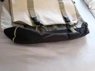 Bolso bandolera Nike beige y negro