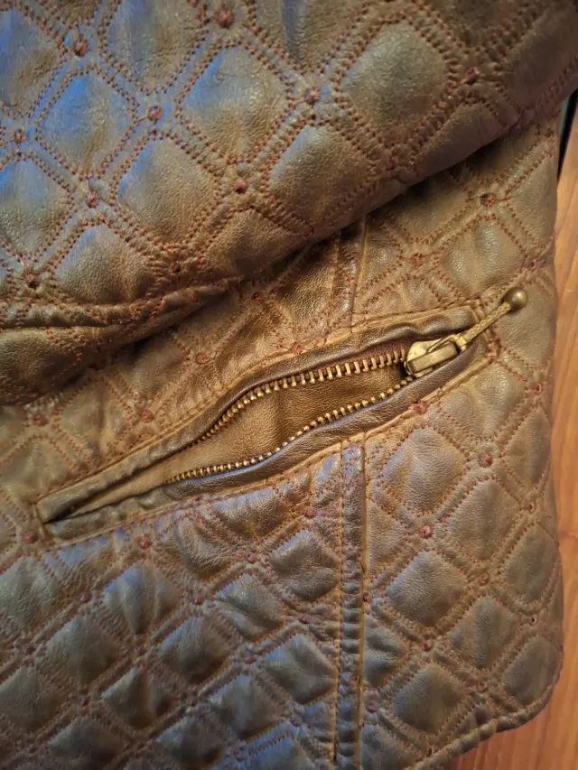 Cazadora polipiel efecto acolchado