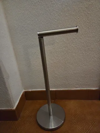 Portarrollos papel higiénico metal plateado