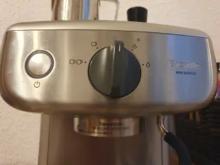 Cafetera Breville Mini Barista Expreso