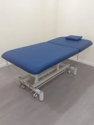 Camilla de fisioterapia infantil