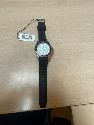 Reloj Marea Negro y Dorado