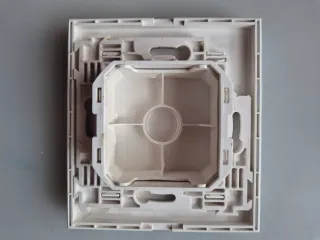 Interruptores y enchufes (mecanismos) BTICINO