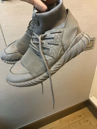 Adidas Tubular Doom PK Reflective Talla 42-43 Gris