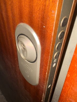 Puerta blindada entrada 3 puntos