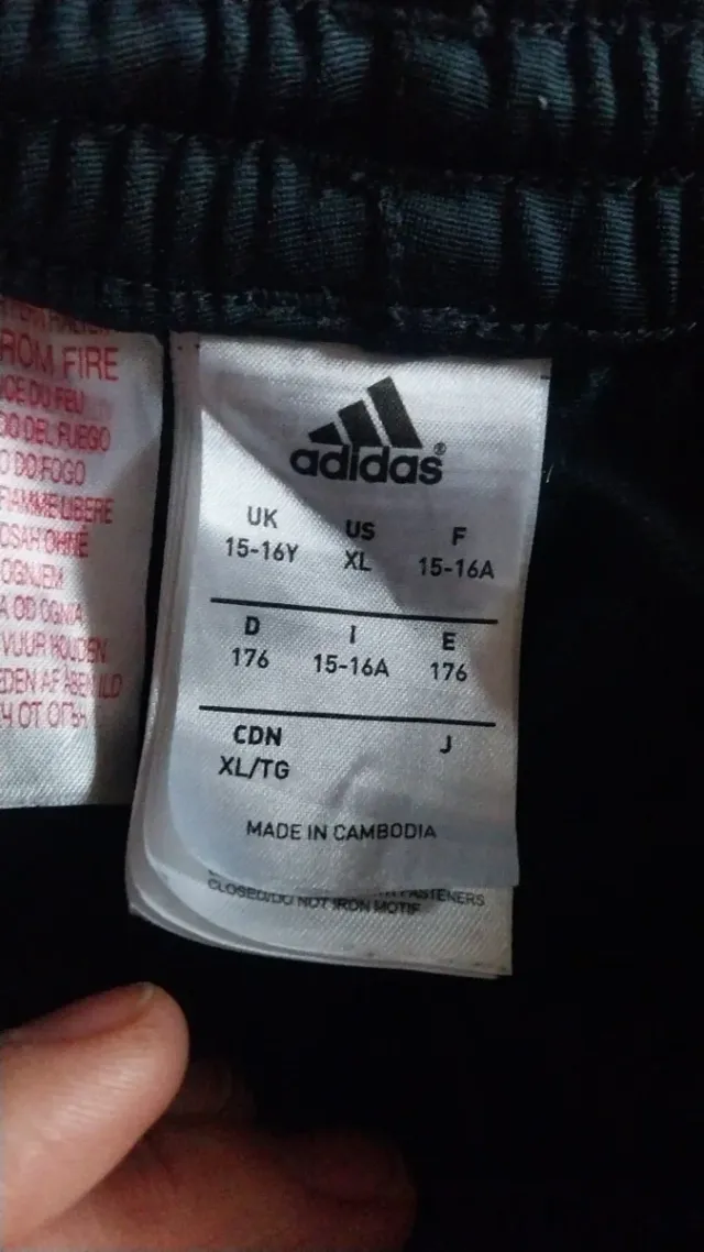 Pantalón de chándal Adidas negro