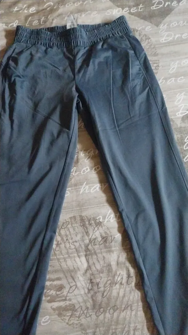 Pantalón chico gris