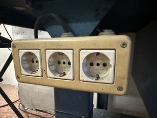 Banco de trabajo reforzado + tornillo