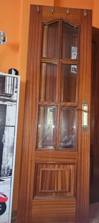 Puerta madera con cristal,mazisa