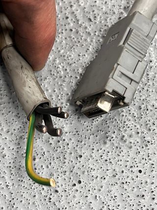 Motor GE Fanuc AC Servo Alpha 1/3000