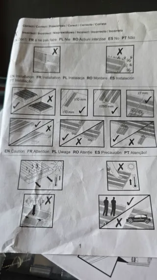 Grapas y tornillos para montaje