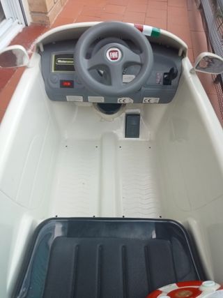 Coche electrónico Fiat 500