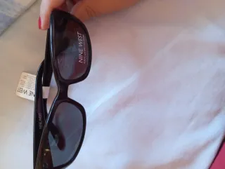 Gafas de sol Nine West negras