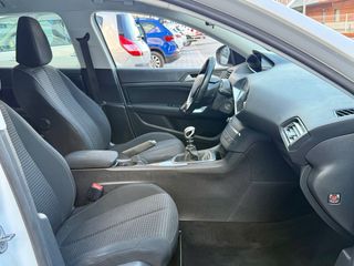 Peugeot 308 DIESEL 100CV 6 VELOCIDADES