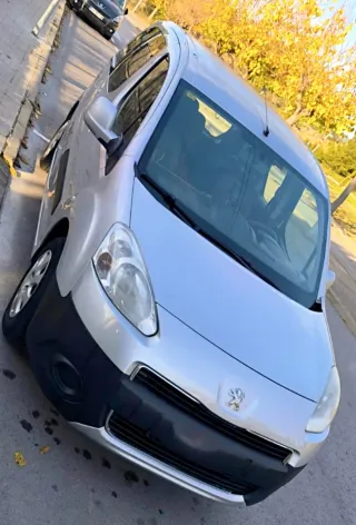 Peugeot Partner 2012
