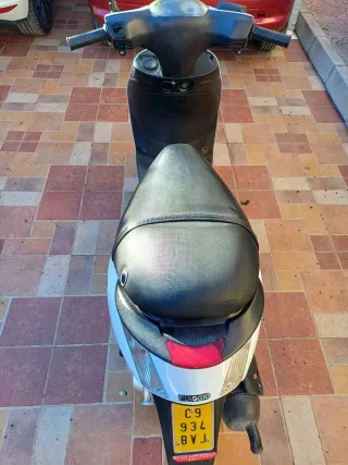 Piaggio Zip 50 2T Scooter