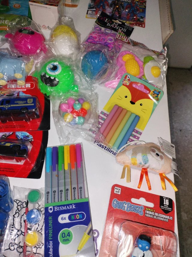 Bolsa 100 Juguetes regalos surtidos